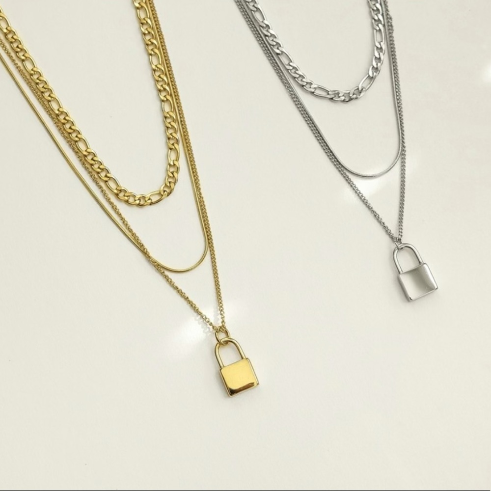 Lock Chain Necklace Set | Gold Plated Stainless Steel - Picture 3 of 3